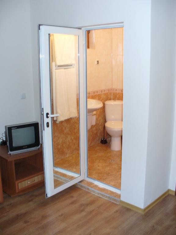 Guest House Alfa Daniel Balkanets  Rum bild