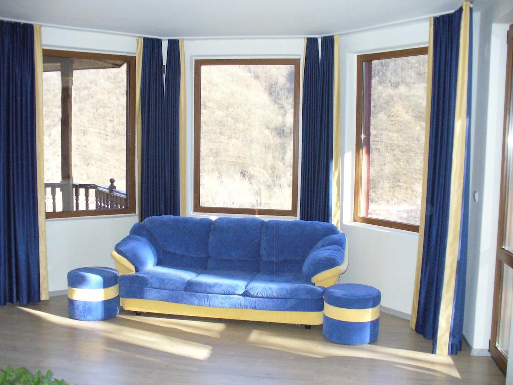 Guest House Alfa Daniel Balkanets  Rum bild